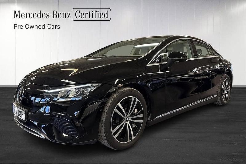 Begagnad Mercedes EQE300 180 kW (245 HK) 2022 Svart Sedan