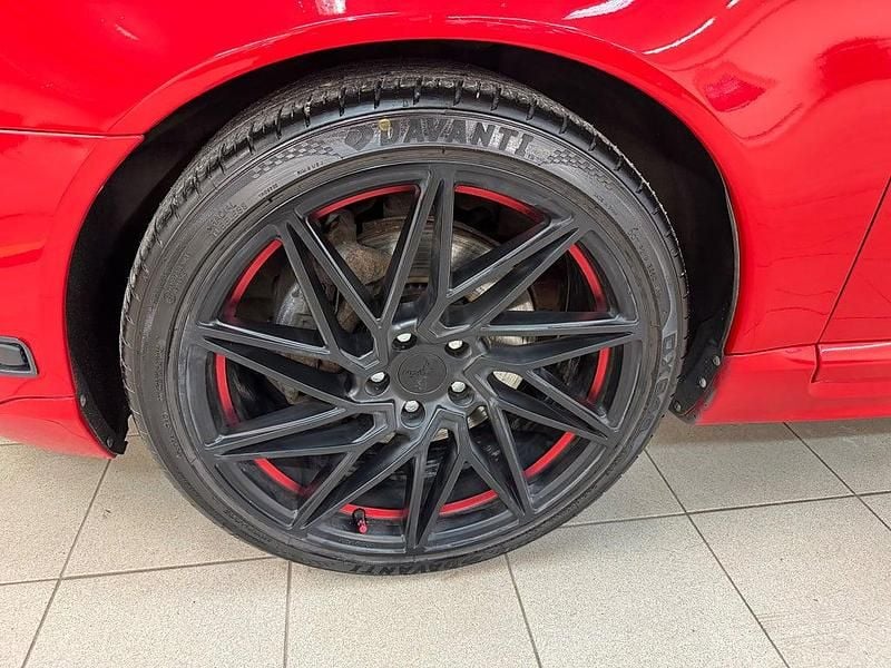 Begagnad Volvo V70 R-Design 231 HK (169 kW) 2010 Röd Kombi