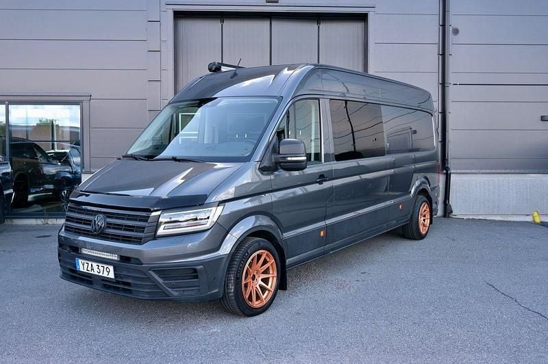 Grå Begagnad 2018 VW Crafter Van | 499 800 kr - Bild 1/4
