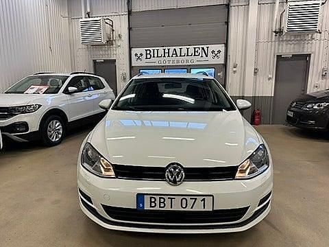 Begagnad VW Golf VII 110 HK (80 kW) 2015 Vit Kombi