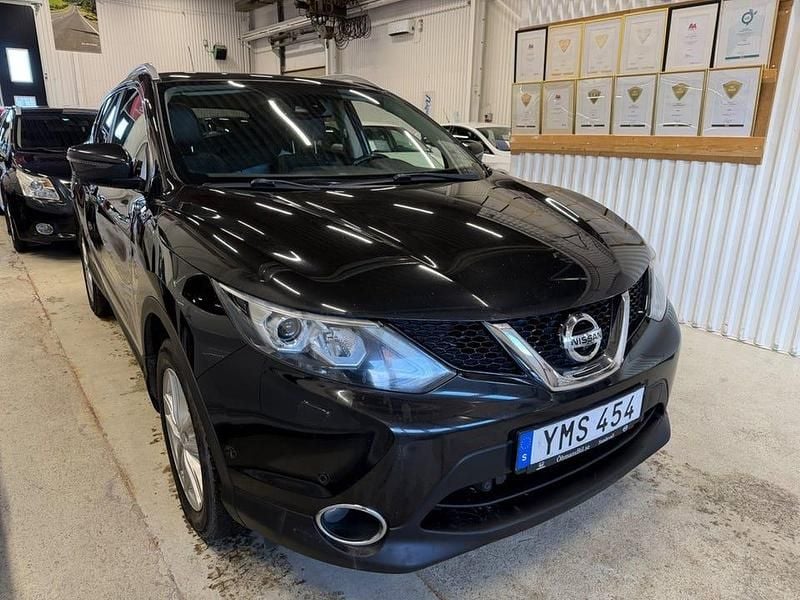 Begagnad Nissan Qashqai 131 HK (96 kW) 2017 Svart SUV