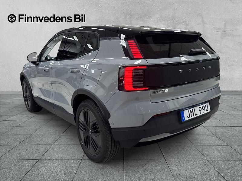 Begagnad Volvo EX30 CC Performance 2025 Grå