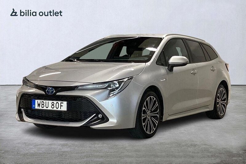 Silver Begagnad 2019 Toyota Corolla Style Kombi | 169 900 kr (Bra pris) - Bild 1/3