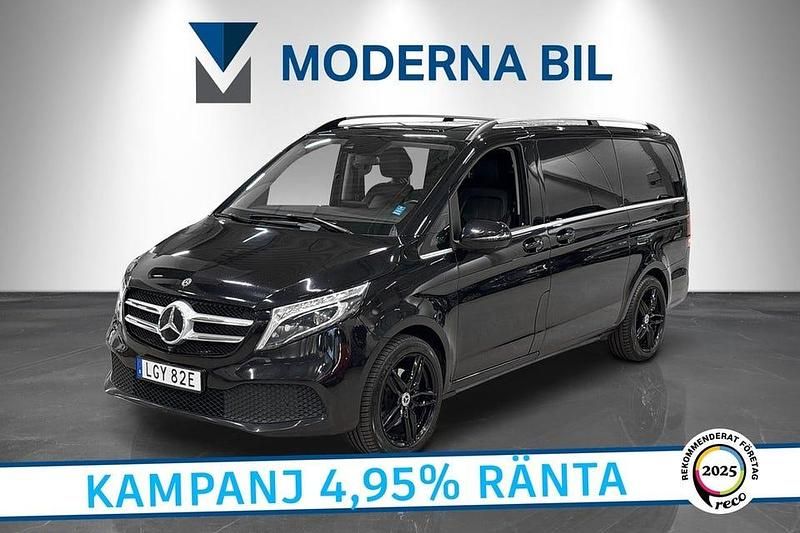 Svart Begagnad 2019 Mercedes V300 Avantgarde Minibuss | 449 900 kr (Marknadspris) - Bild 1/4