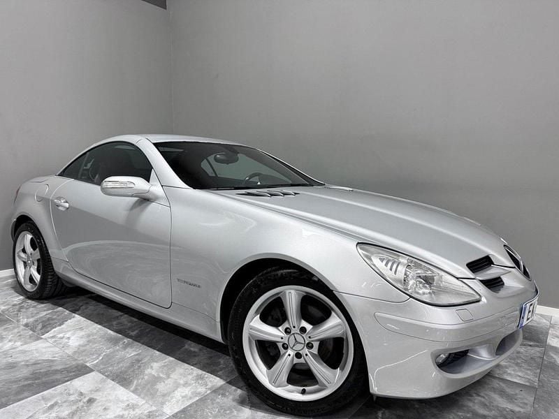 Silver Begagnad 2004 Mercedes SLK200 Cab | 89 900 kr (Bra pris) - Bild 1/4