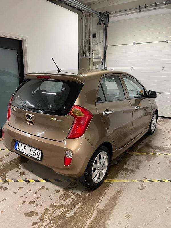 Begagnad Kia Picanto 86 HK (63 kW) 2012 Halvkombi