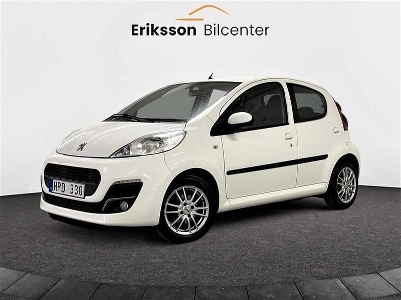 Begagnad Peugeot 107 68 HK (50 kW) 2012 Vit Halvkombi