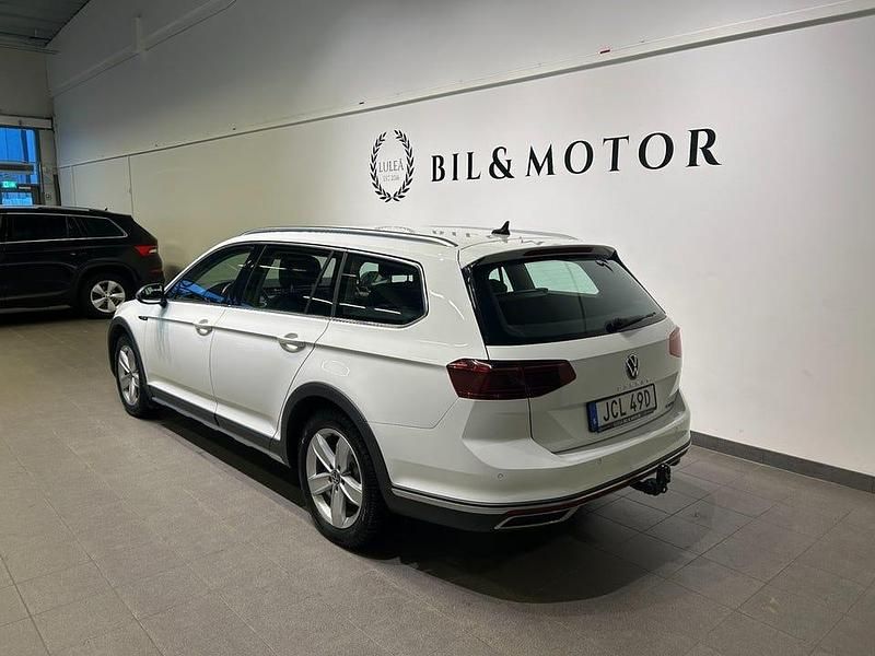 Begagnad VW Passat Alltrack 200 HK (147 kW) 2020 Vit Kombi