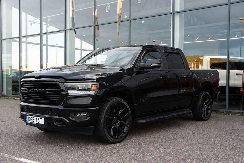 Svart Begagnad 2023 Dodge Ram Pickup | 699 000 kr (Superpris) - Bild 1/4