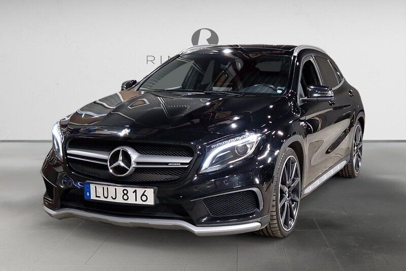 Svart Begagnad 2015 Mercedes GLA45 AMG AMG SUV | 234 900 kr - Bild 1/3