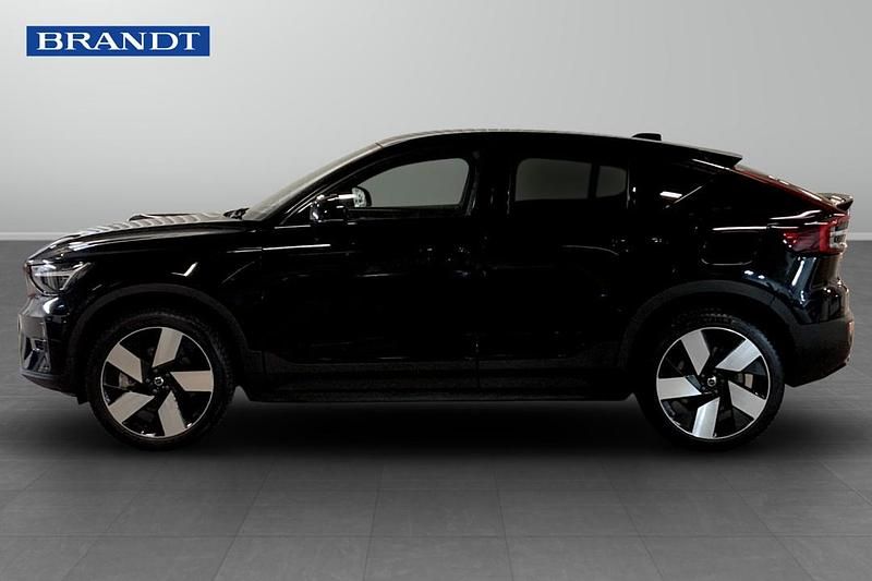 Begagnad Volvo C40 299 kW (407 HK) 2023 Svart SUV