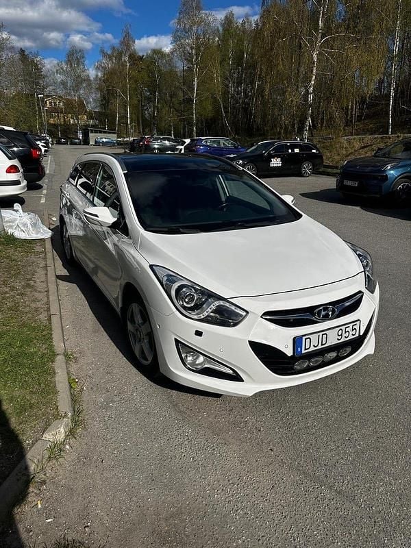 Begagnad 2013 Hyundai i40 Kombi | 86 000 kr (Marknadspris) - Bild 1/4