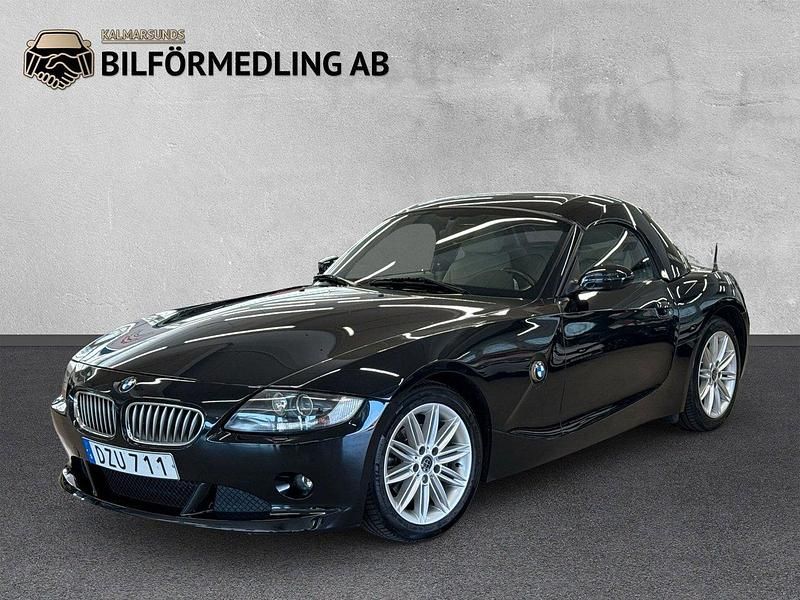 Svart Begagnad 2005 BMW Z4 Cab | 119 900 kr (Marknadspris) - Bild 1/4