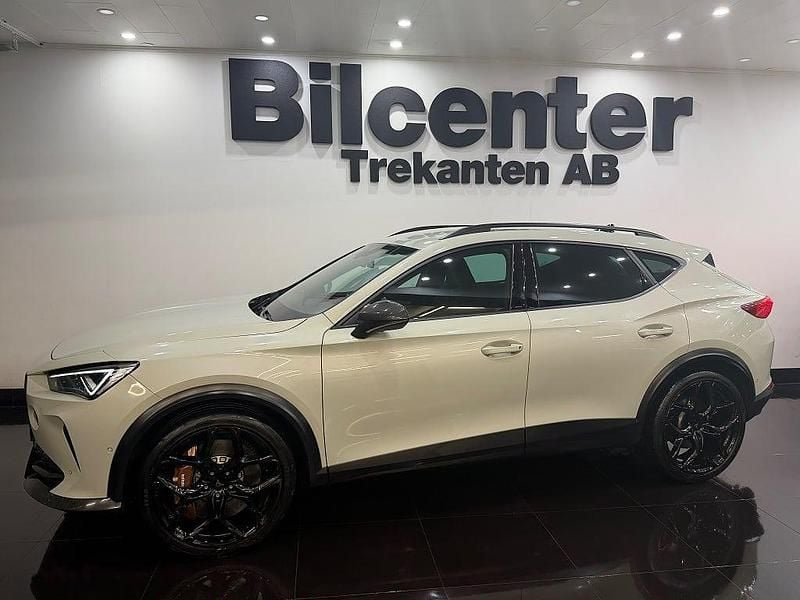 Begagnad Cupra Formentor VZ 390 HK (286 kW) 2023 Grå SUV