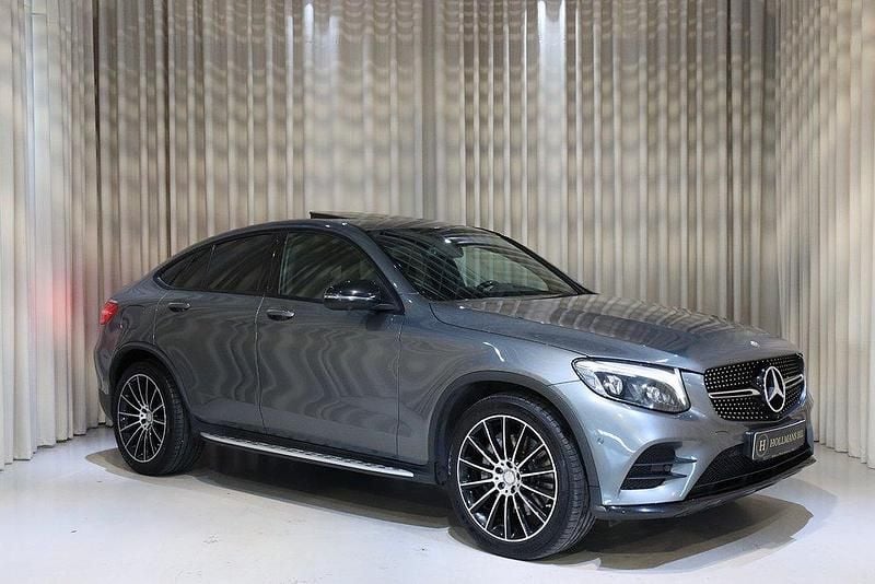 Grå Begagnad 2016 Mercedes GLC220 AMG line Sportkupé | 319 900 kr (Lite dyr) - Bild 1/4