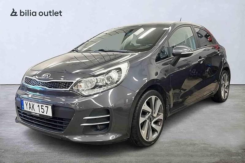 Grå Begagnad 2016 Kia Rio Halvkombi | 94 900 kr - Bild 1/1