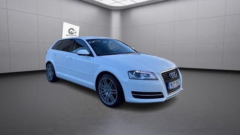 Begagnad Audi A3 Attraction 105 HK (77 kW) 2013 Vit