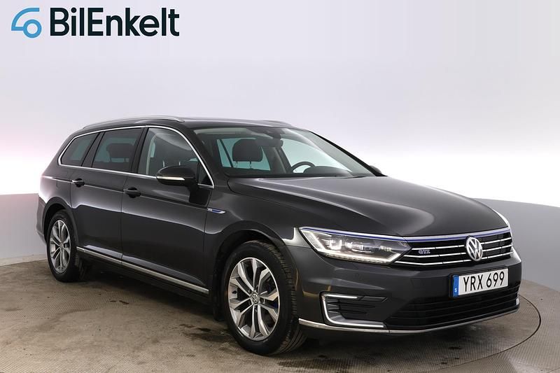 Begagnad VW Passat GTE 218 HK (160 kW) 2017 Grå Kombi