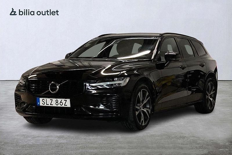 Svart Begagnad 2021 Volvo V60 R-Design Kombi | 339 900 kr (Marknadspris) - Bild 1/3