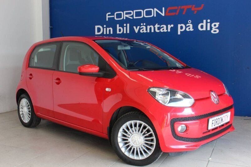 Röd Begagnad 2013 VW up! high up! Halvkombi | 79 900 kr (Marknadspris) - Bild 1/4