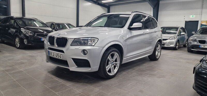 Ljusgrå (grå) Begagnad 2013 BMW X3 M Sport SUV | 154 900 kr (Marknadspris) - Bild 1/2