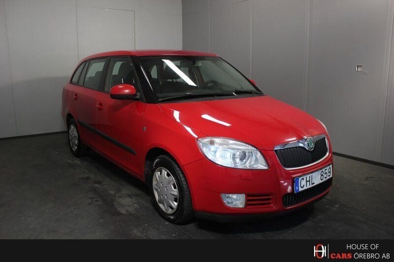 Röd Begagnad 2010 Skoda Fabia Ambiente Kombi | 29 900 kr (Marknadspris) - Bild 1/4