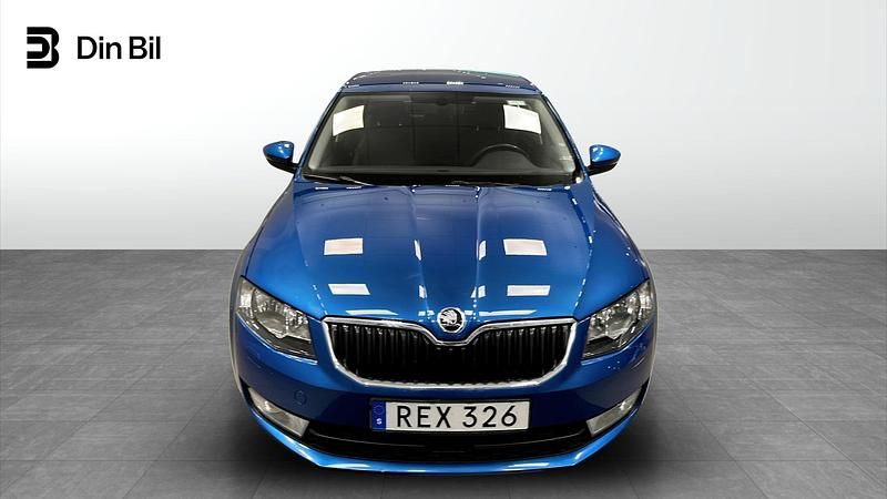 Begagnad Skoda Octavia Ambition 150 HK (110 kW) 2016 Blå Sedan
