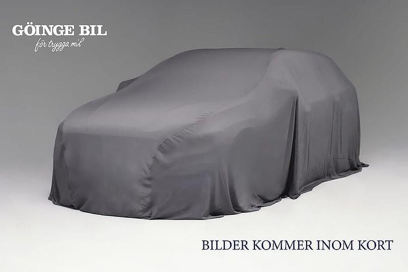 Begagnad Volvo XC40 Core 129 HK (94 kW) 2022 Röd SUV