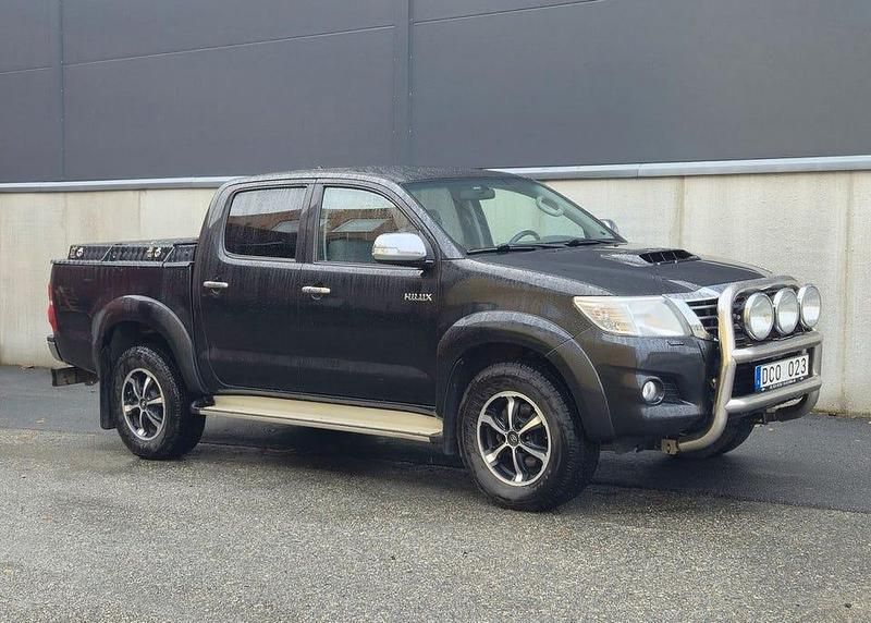 Begagnad Toyota HiLux 171 HK (125 kW) 2013 Svart Pickup