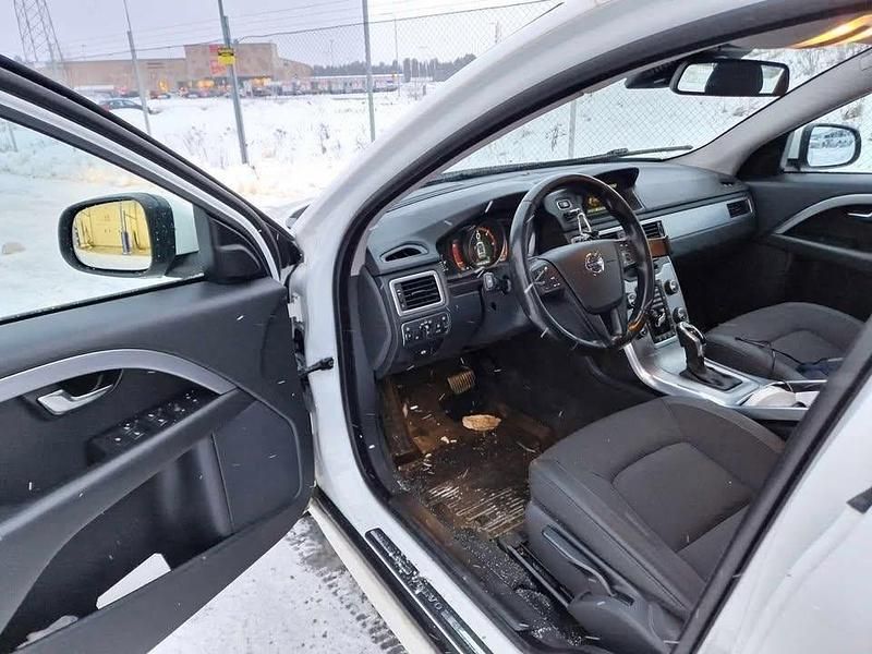 Begagnad Volvo V70 Kinetic 150 HK (110 kW) 2016 Vit Kombi