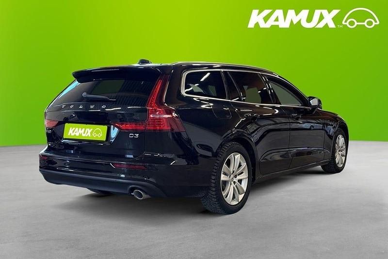 Begagnad Volvo V60 Momentum 150 HK (110 kW) 2019 Svart Kombi