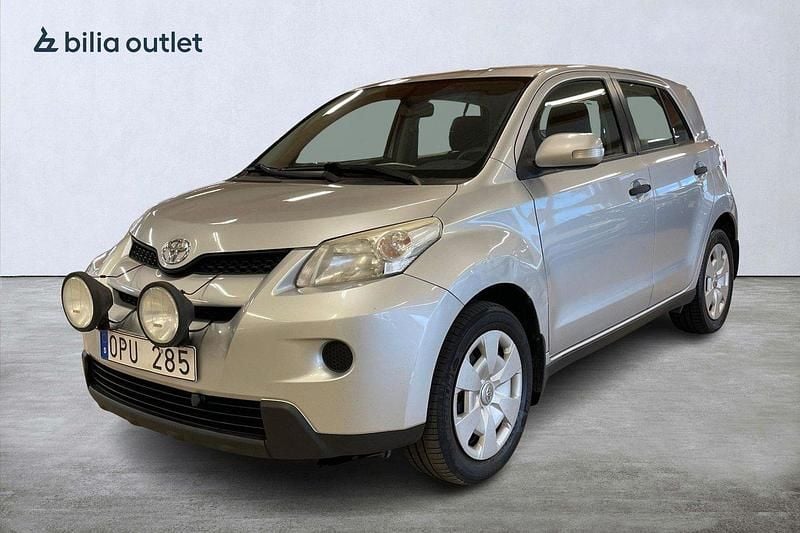 Silver Begagnad 2009 Toyota Urban Cruiser SUV | 49 900 kr (Marknadspris) - Bild 1/3