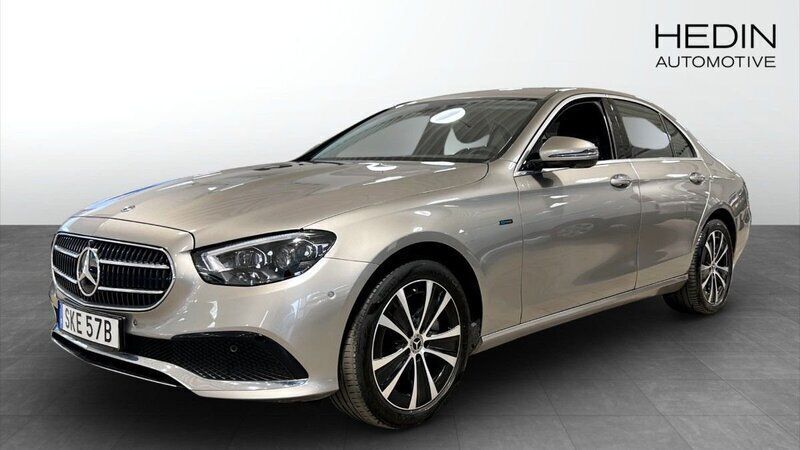 Silver Begagnad 2020 Mercedes E300 Sedan | 368 900 kr (Bra pris) - Bild 1/4