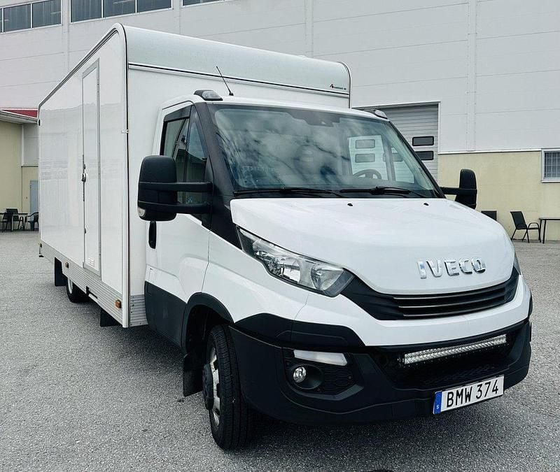 Vit Begagnad 2017 Iveco Daily | 150 000 kr (Superpris) - Bild 1/4