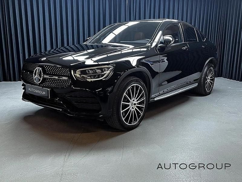 Begagnad Mercedes GLC300e Premium Plus 194 HK (142 kW) 2022 Svart Sportkupé
