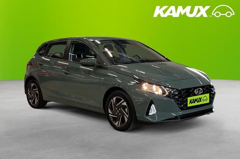 Grön Begagnad 2022 Hyundai i20 Halvkombi | 199 800 kr (Marknadspris) - Bild 1/4