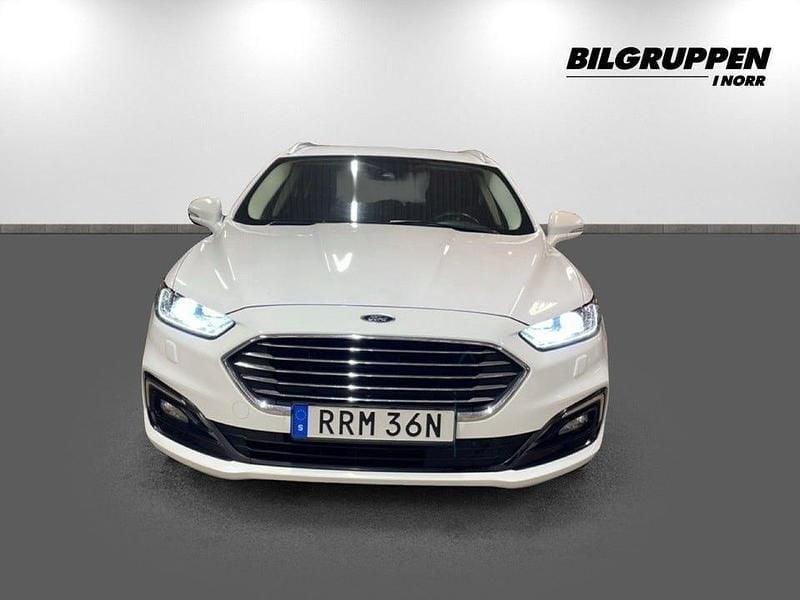 Begagnad Ford Mondeo Titanium 190 HK (139 kW) 2020 Vit Kombi