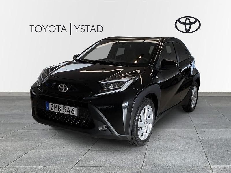 Svart Begagnad 2024 Toyota Aygo X Comfort SUV | 209 000 kr (Lite dyr) - Bild 1/4