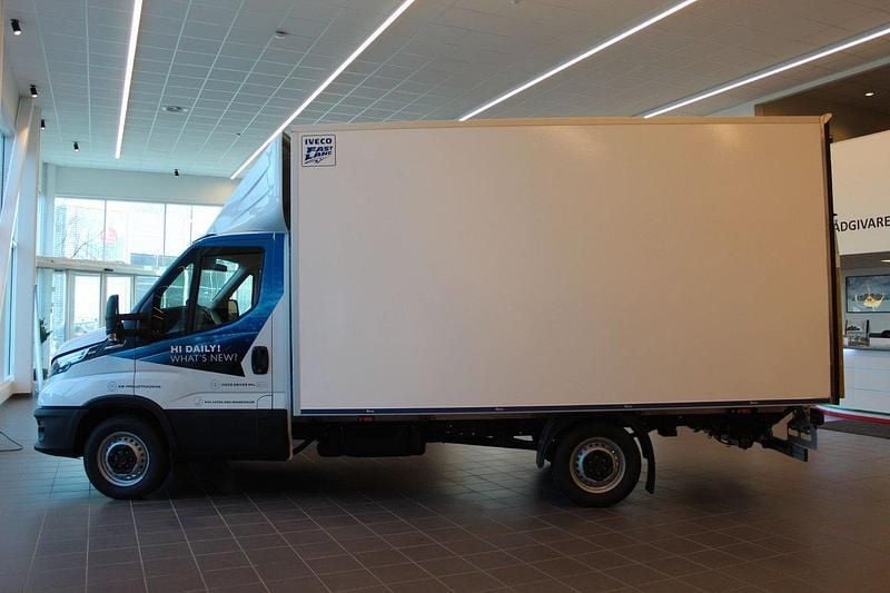 Ny Iveco Daily 157 HK (115 kW) 2025 Vit Van