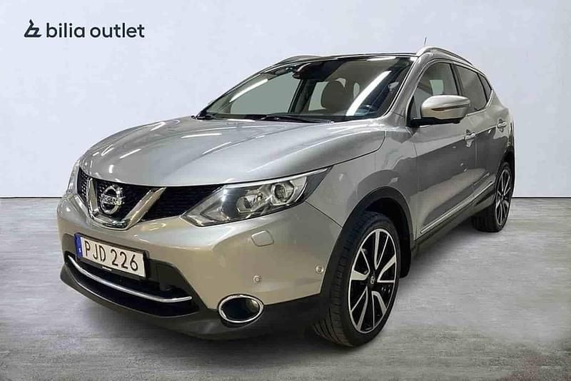 Silver Begagnad 2017 Nissan Qashqai SUV | 119 900 kr (Marknadspris) - Bild 1/1