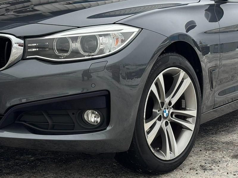 Begagnad BMW 320 Gran Turismo Sport Line 184 HK (135 kW) 2014 Grå Halvkombi