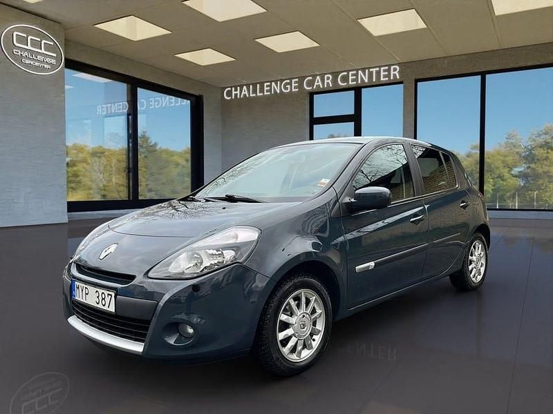 Blå Begagnad 2012 Renault Clio R.S. Halvkombi | 49 900 kr (Marknadspris) - Bild 1/4