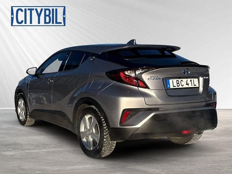 Begagnad Toyota C-HR Edition 122 HK (89 kW) 2021 Grå SUV