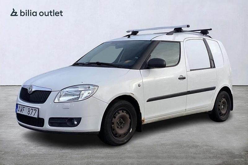 Vit Begagnad 2008 Skoda Roomster Minibuss | 31 125 kr (Marknadspris) - Bild 1/4