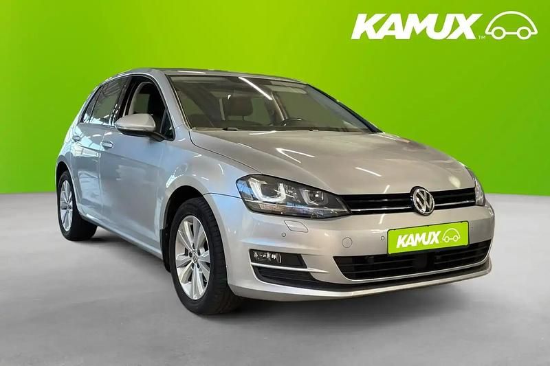 Silver/grå Begagnad 2014 VW Golf VII Halvkombi | 108 900 kr (Bra pris) - Bild 1/3