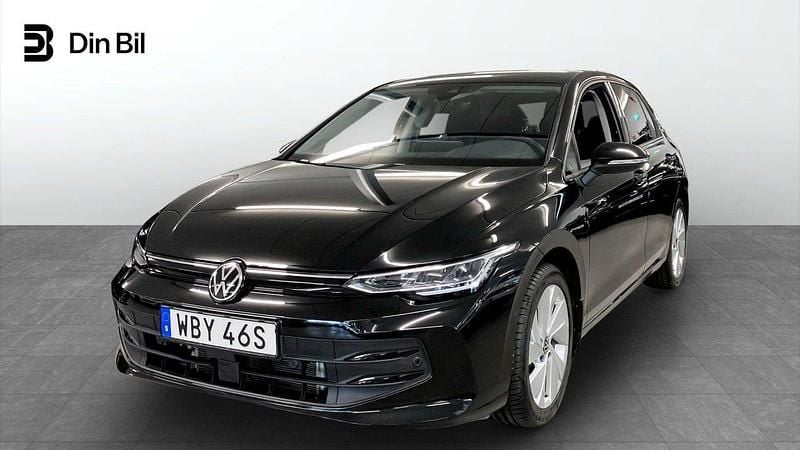 Svart Begagnad 2025 VW Golf Plus Cross Minibuss | 304 900 kr - Bild 1/4