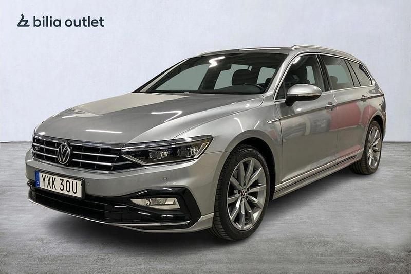 Silver Begagnad 2021 VW Passat GT Kombi | 274 800 kr (Marknadspris) - Bild 1/4