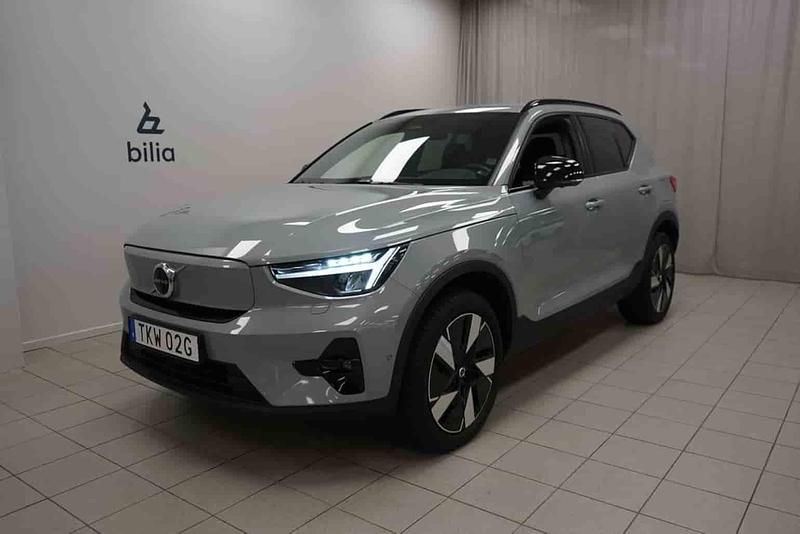Grå Begagnad 2025 Volvo EX40 Performance SUV | 479 900 kr (Dyr) - Bild 1/1