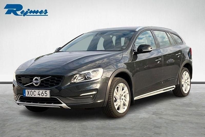 Grå Begagnad 2016 Volvo V60 CC Business Edition Kombi | 188 800 kr (Bra pris) - Bild 1/4