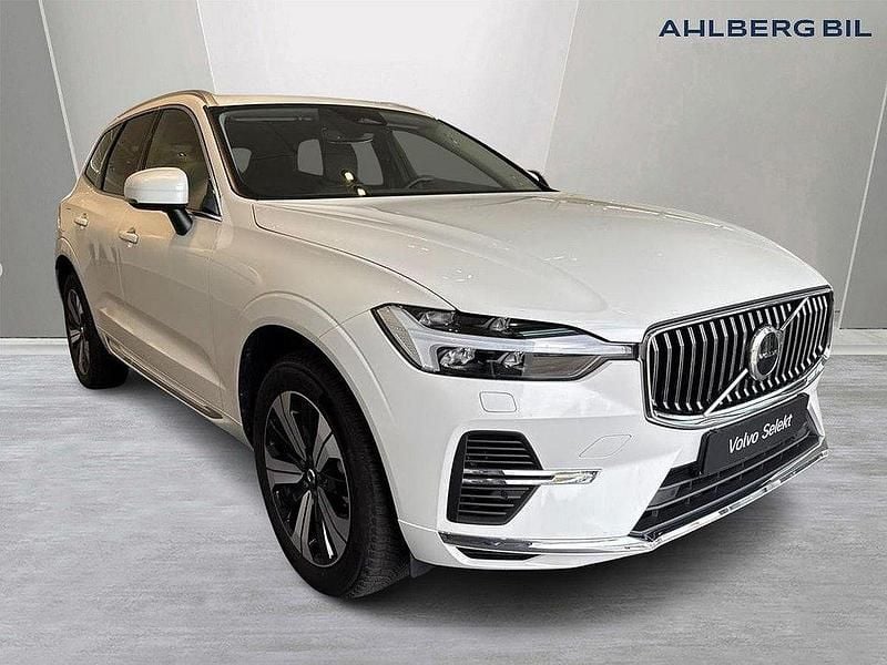 Vit Begagnad 2024 Volvo XC60 Plus SUV | 539 500 kr (Lite dyr) - Bild 1/3